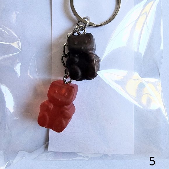 Cute Gummy Bear Keychain - Picture 6 of 6